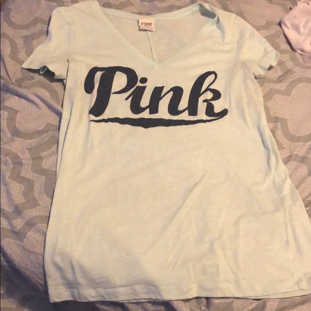 Small PINK VS T-Shirt